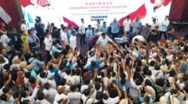 Calon Presiden Prabowo Subianto saat menghadiri konsolidasi dan deklarasi dari Konfederasi Serikat Pekerja Nusantara (KSPN) yang digelar di Bandung, Minggu, 14 Januari 2024. (Dok. TKN Prabowo Gibran)